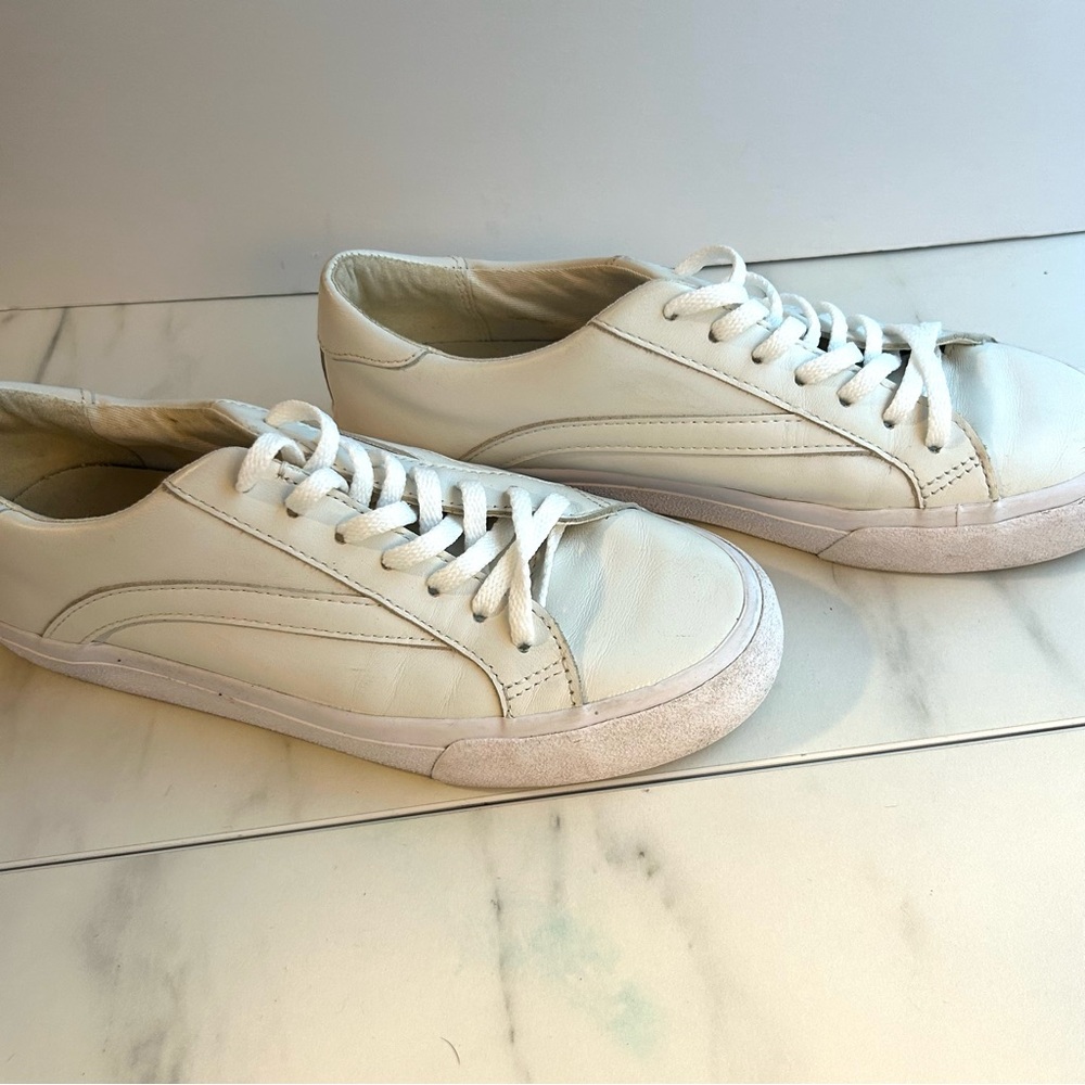 Madewell Women's White Sidewalk Low-Top Leather Sneakers‎ in Size 8.5